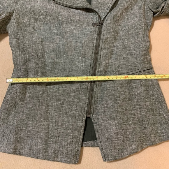 Banana Republic Linen/Rayon-Viscose Asymmetrical Zip Moto Jacket, size 0 - Picture 6 of 13